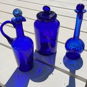 Never used beautiful witchy glass vases. 🧚🏼✨💚🌳